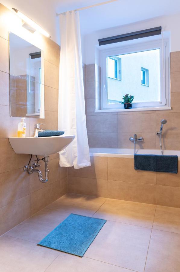 Pal'S Favoriten Apartment Vienna Luaran gambar